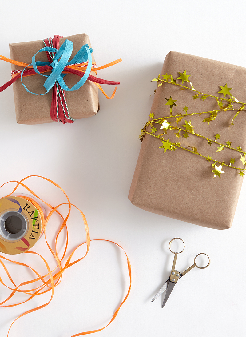 DIY: 4 Ways to Fancy Up Plain Brown Gift Wrap - Shari's Berries Blog
